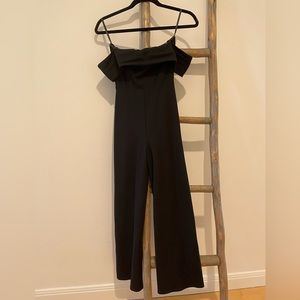 LOVERS & FRIENDS Women's size XS Black Off Shoulder Cropped Wide Leg Jumpsuit